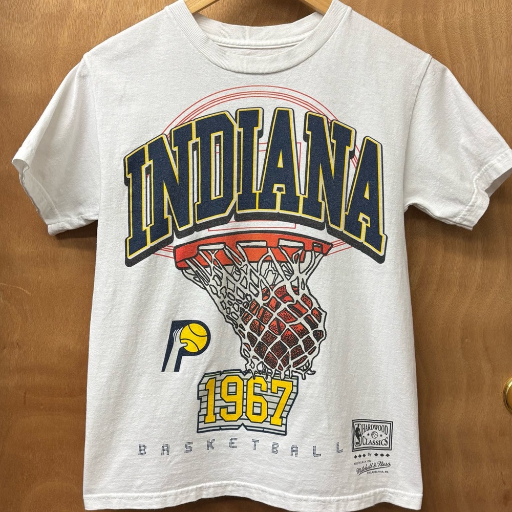 Pacers retro style tee shirt, Mitchell and Ness size small
